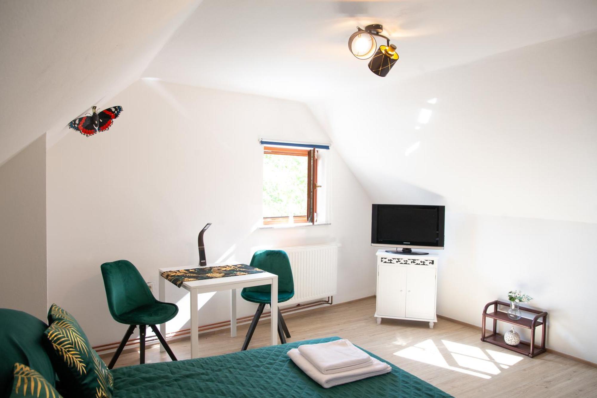 Rezidence Plesivec - Rodinny Apartman S 3 Loznicemi Cesky Krumlov Exterior photo